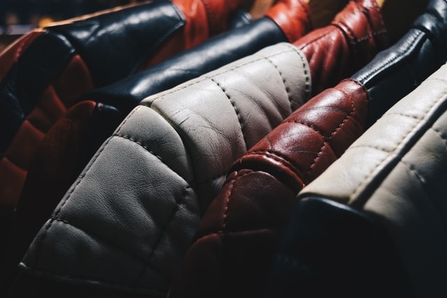 How to dye leather